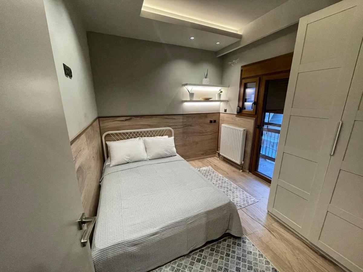 Luxury Townhouse Suite Larissa Exteriér fotografie