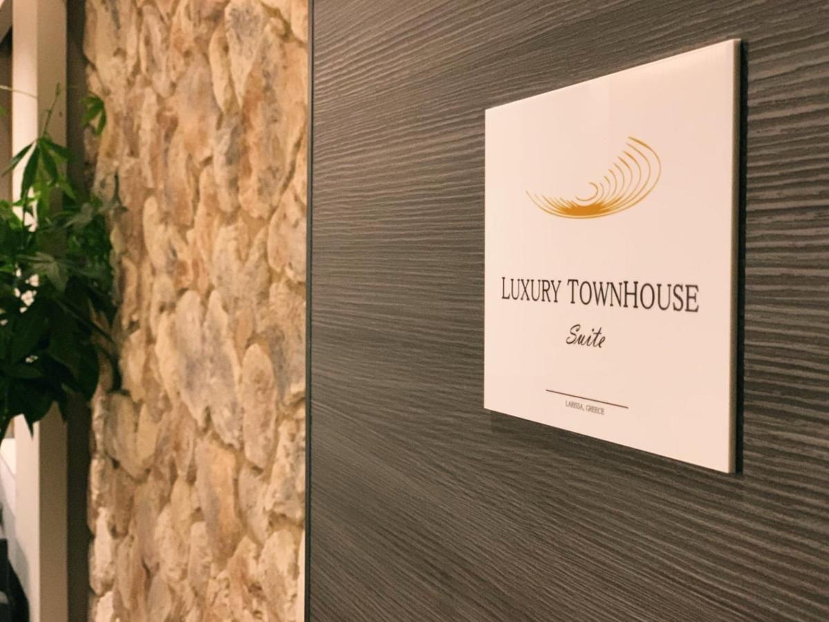 Luxury Townhouse Suite Larissa Exteriér fotografie